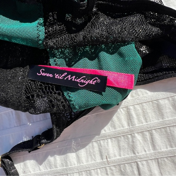 Seven til Midnight 'Simply Gorgeous' Green and Black Burnout Bustier, S - Picture 9 of 10